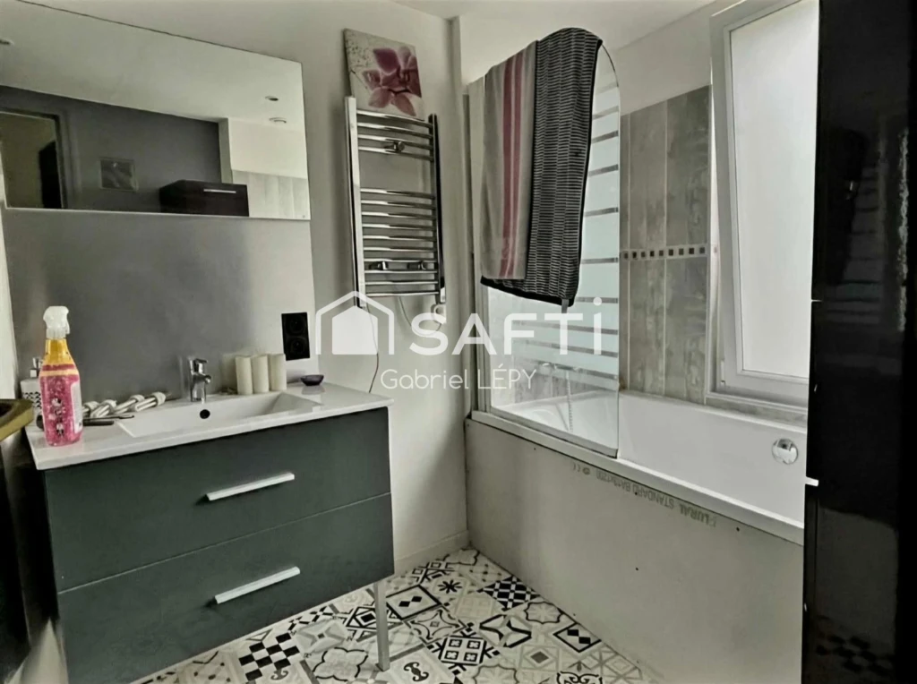 Photo 12