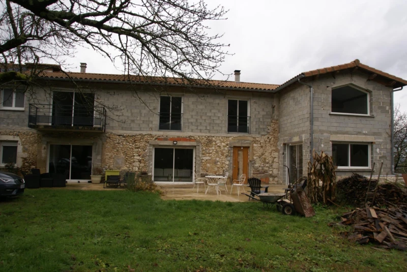 Photo 11