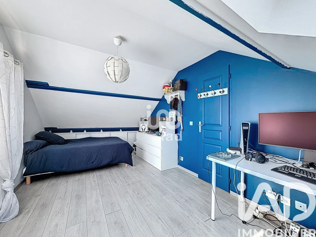 Photo 10