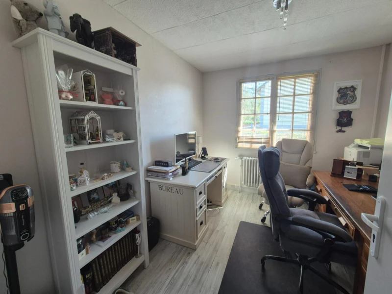 Photo 8