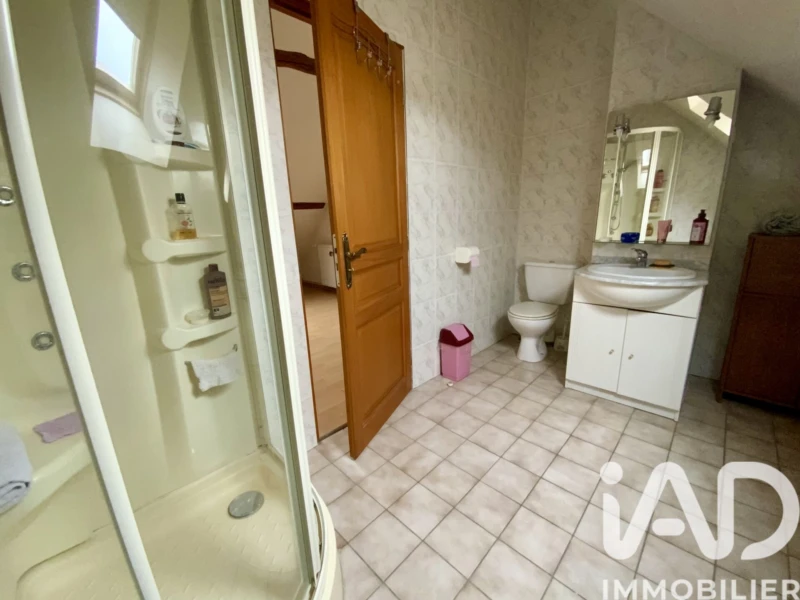 Photo 10