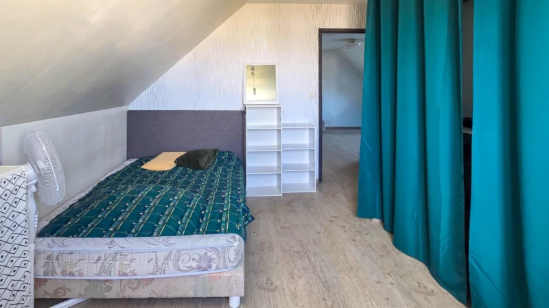 Photo 9