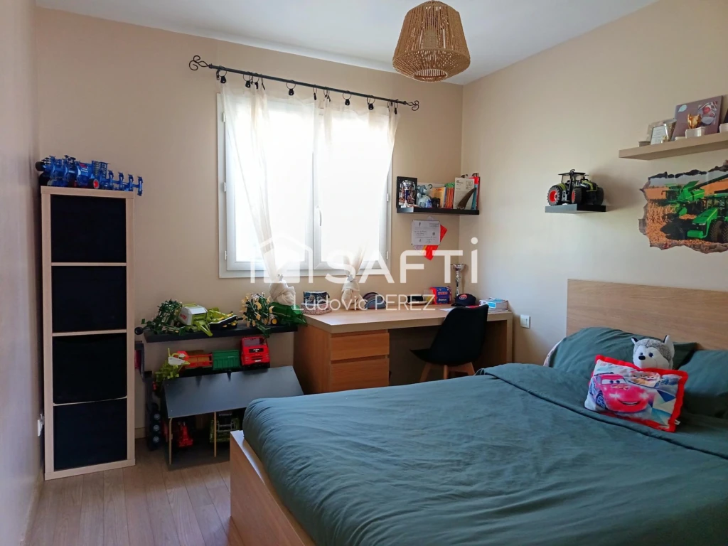 Photo 10
