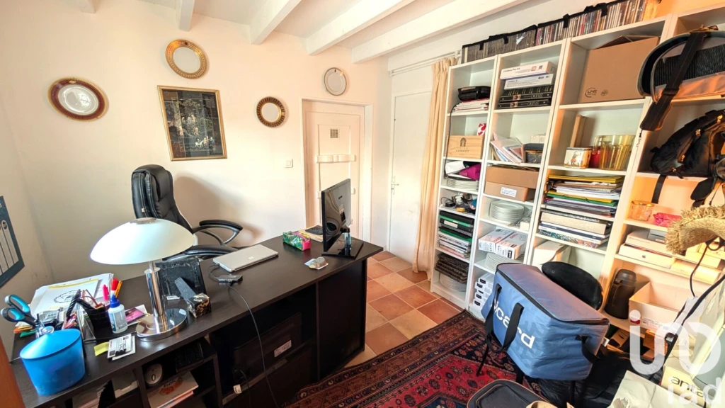 Photo 11