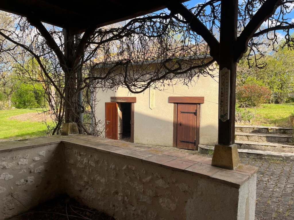 Photo 18