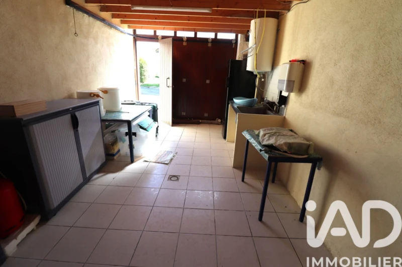 Photo 18