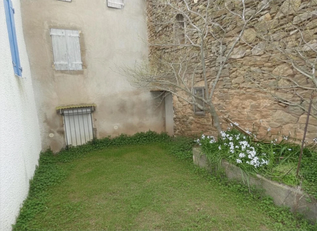 Photo 13