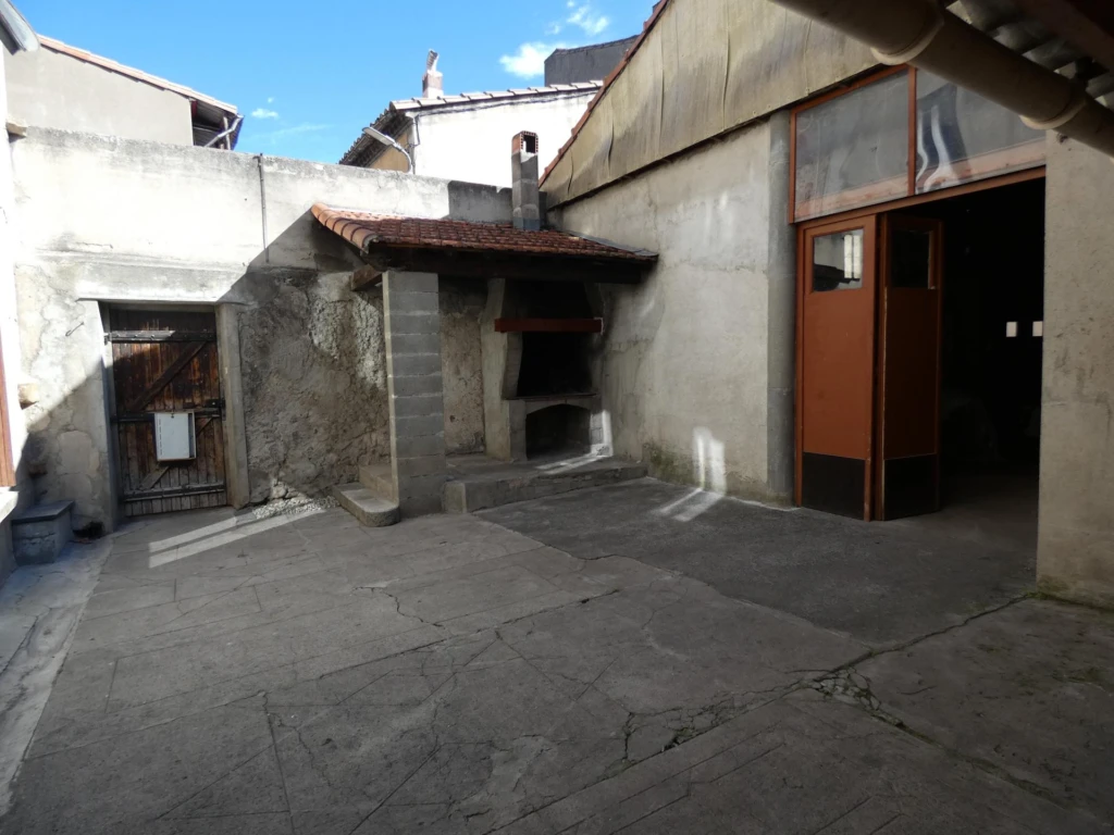 Photo 4