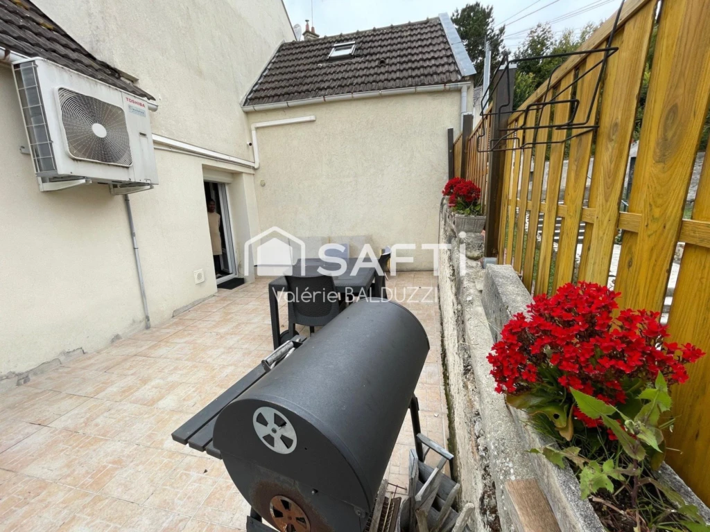 Photo 8