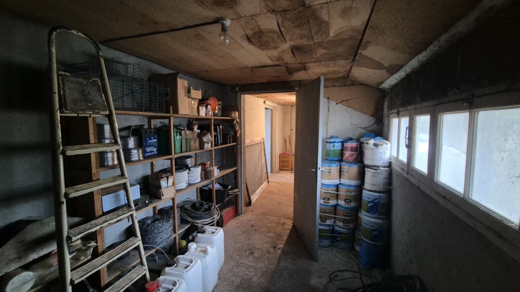 Photo 25