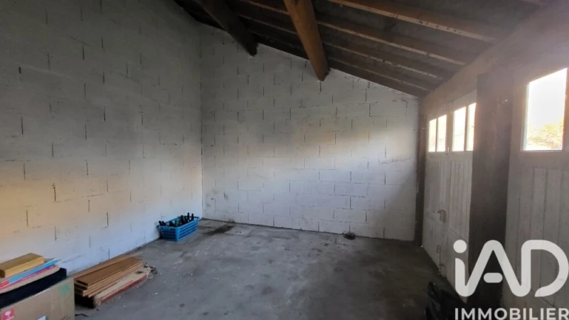Photo 19