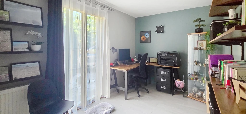 Photo 8