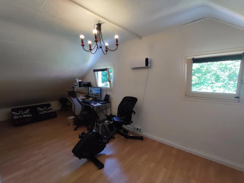 Photo 11