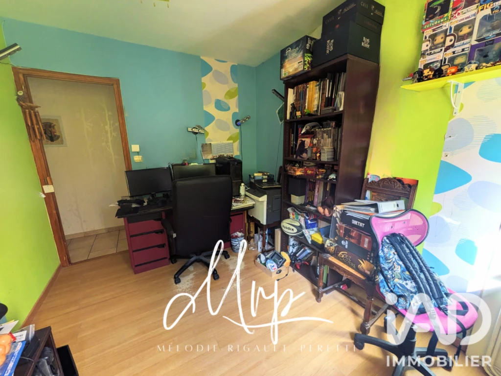 Photo 9