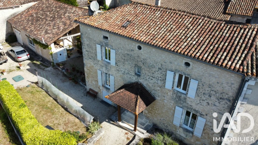 Photo 16
