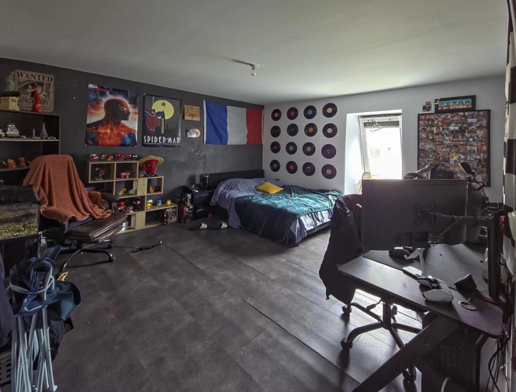 Photo 8