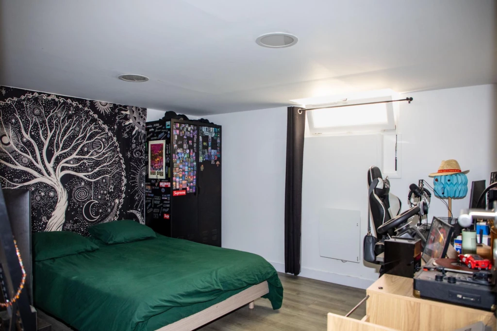 Photo 10