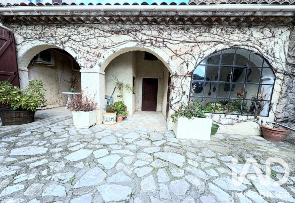 Photo 26