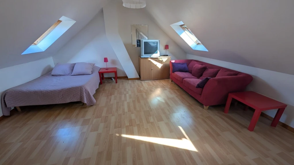 Photo 10