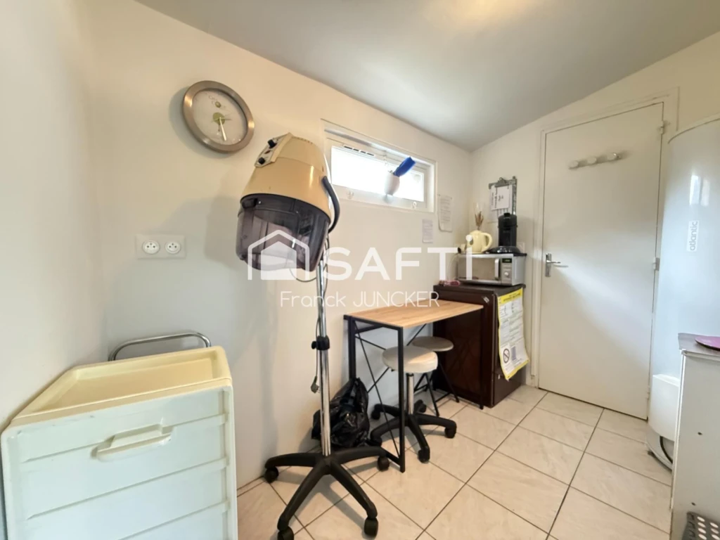 Photo 6