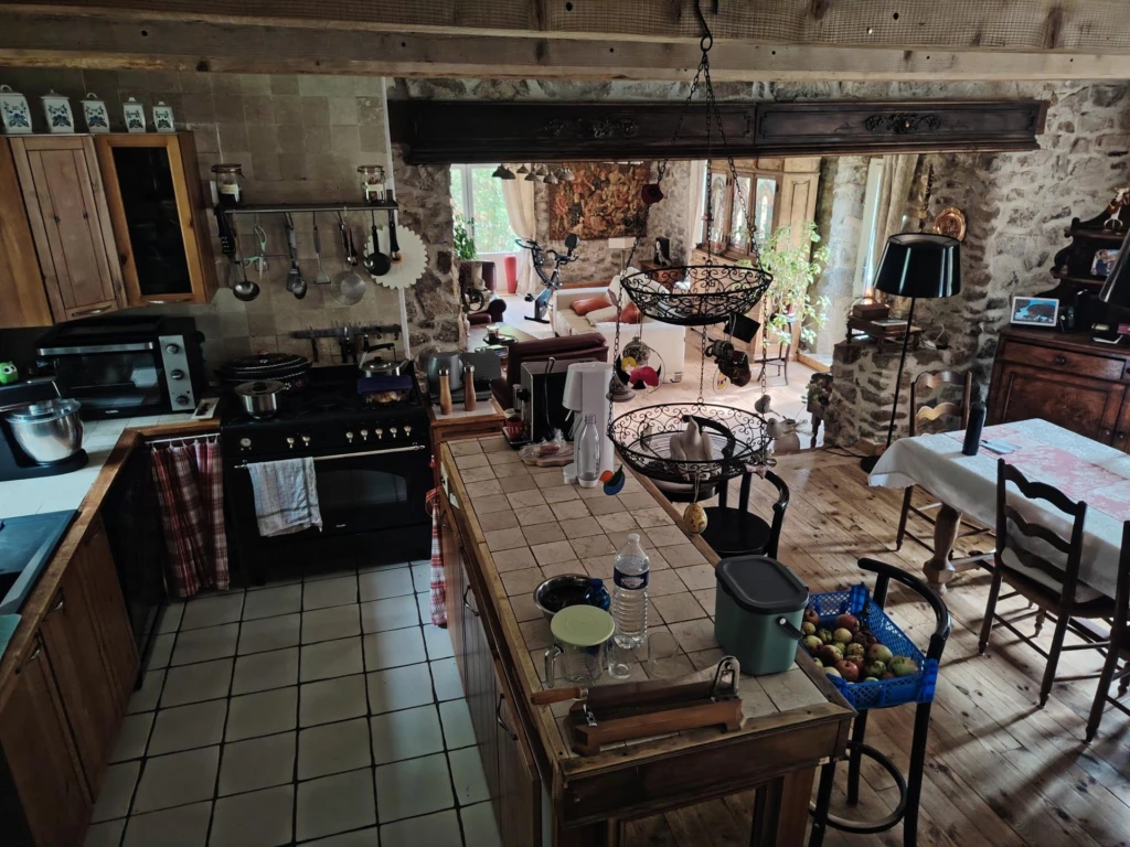 Photo 8
