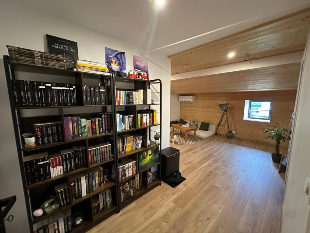 Photo 8