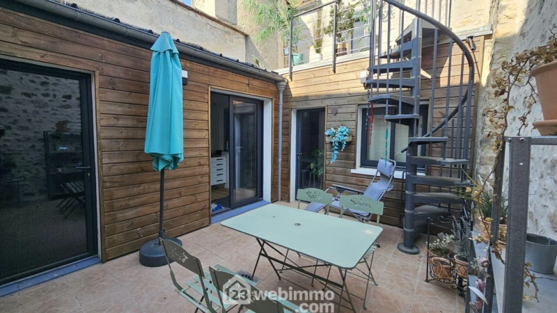 Photo 16