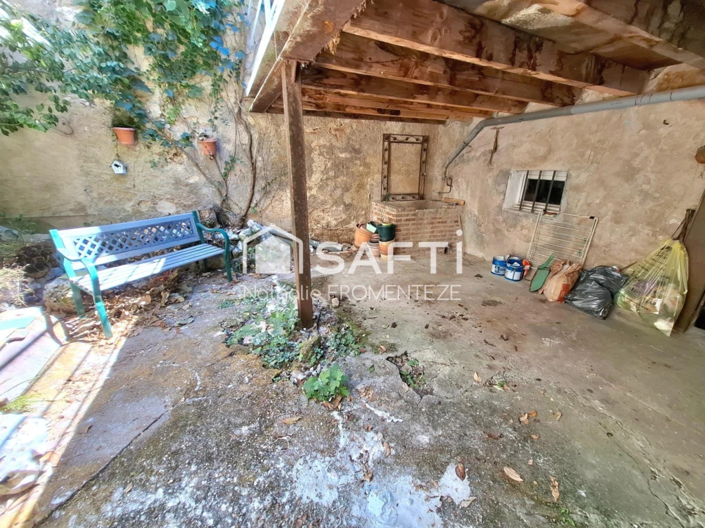 Photo 12