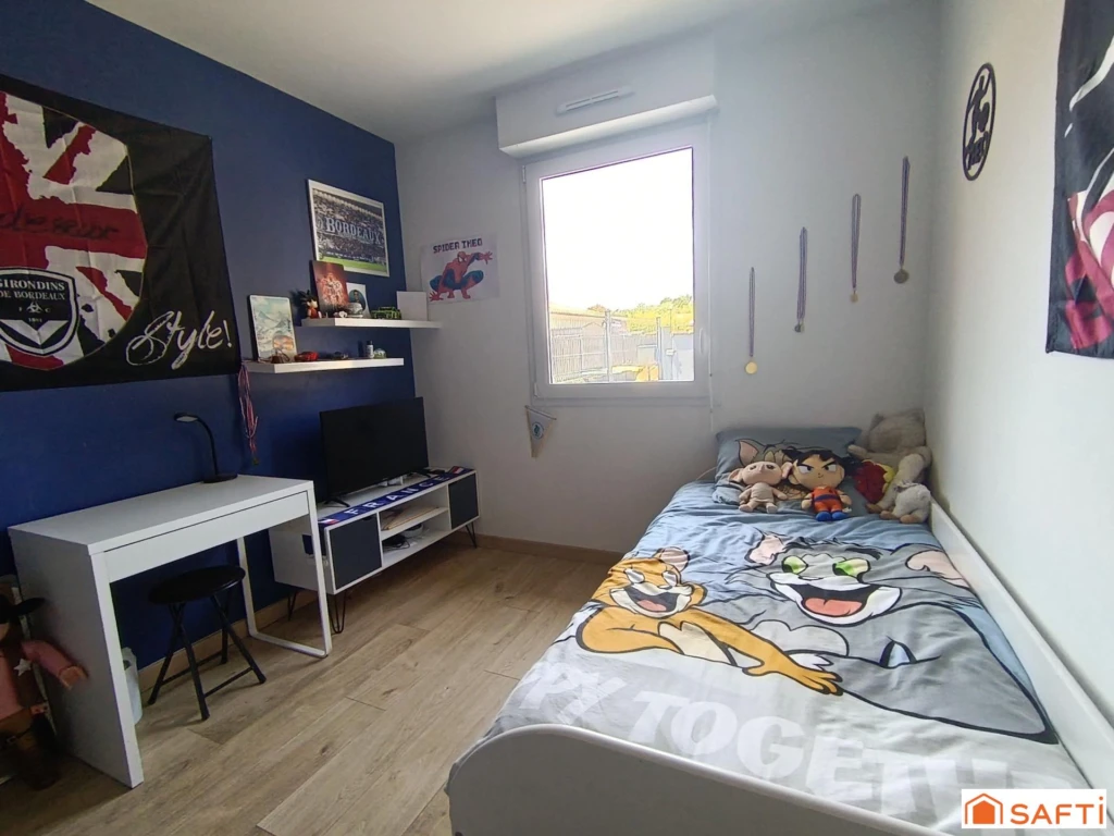 Photo 8