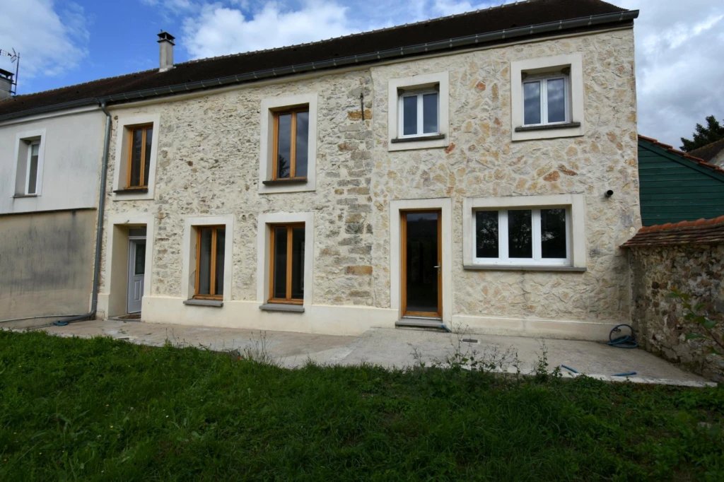 Photo 1