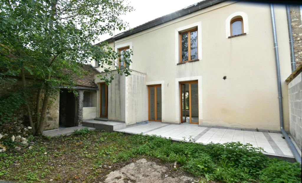 Photo 6
