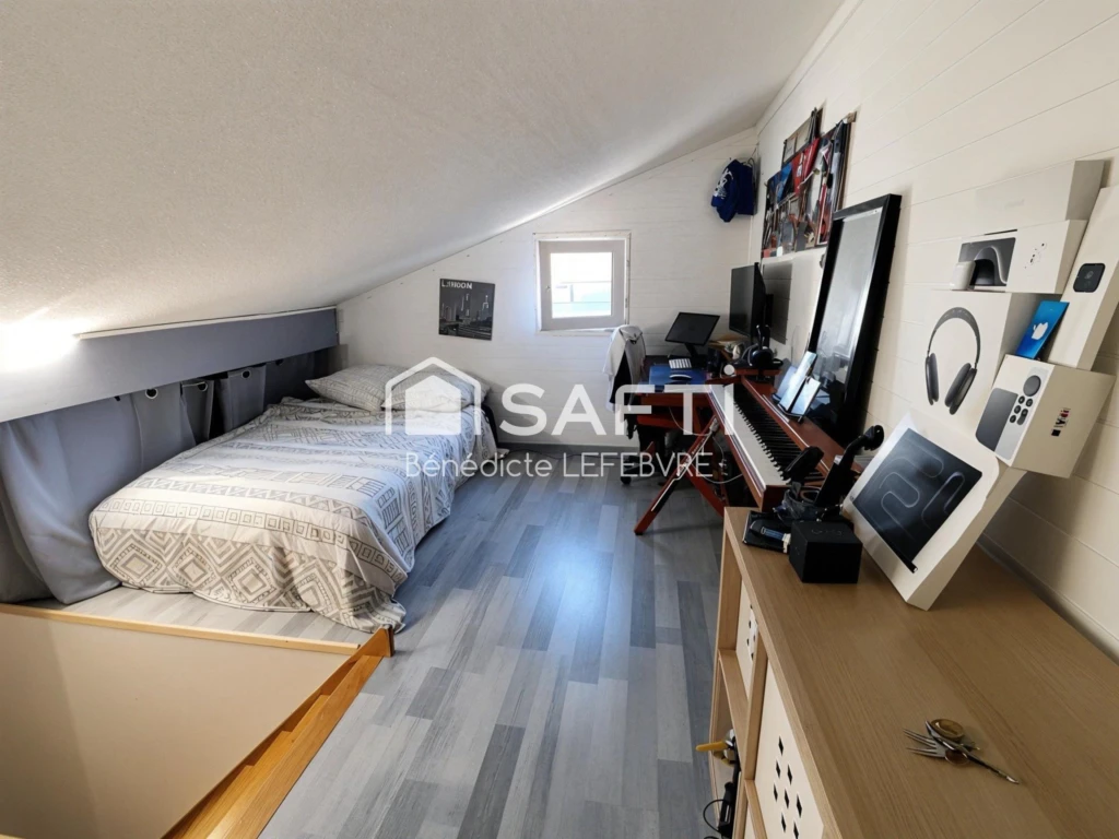 Photo 8