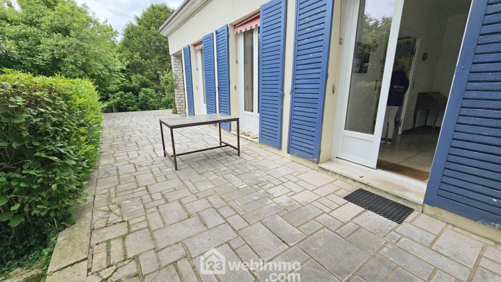 Photo 6