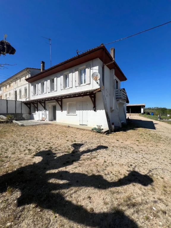 Photo 16
