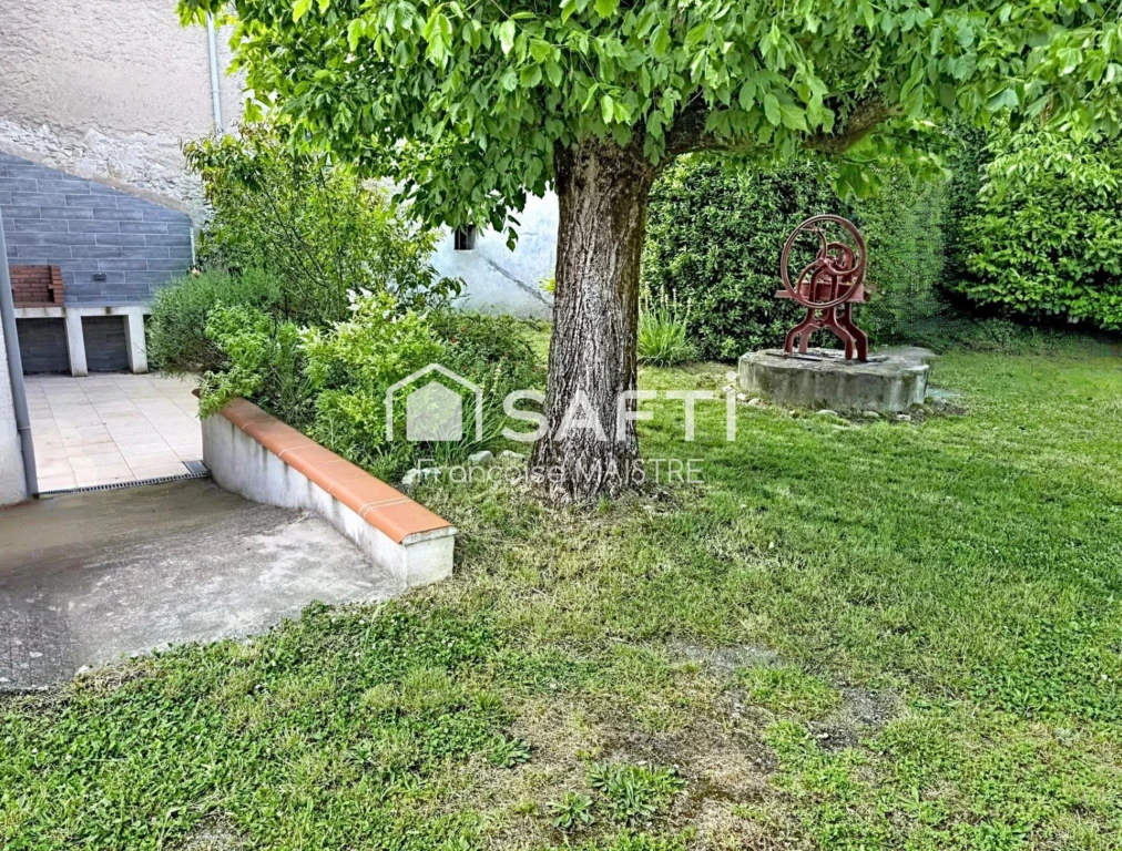 Photo 10