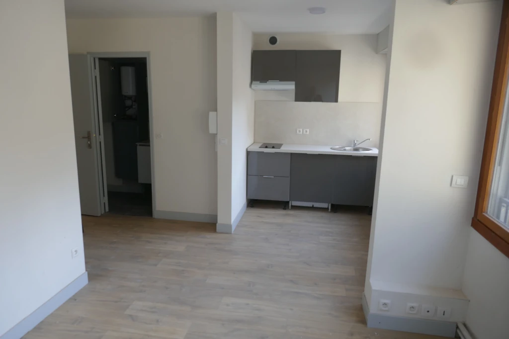 Photo 6