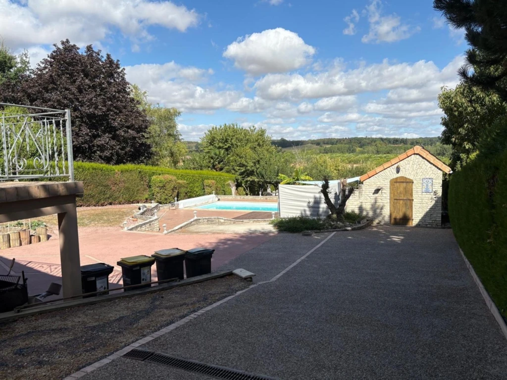 Photo 16