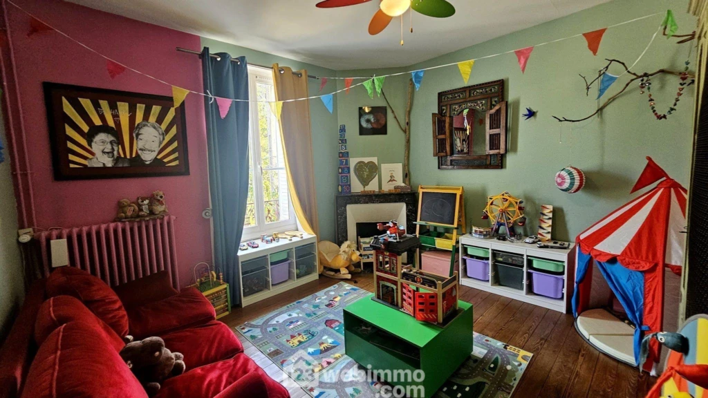 Photo 12