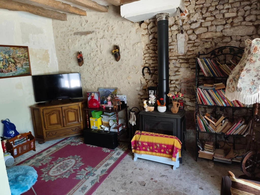 Photo 8