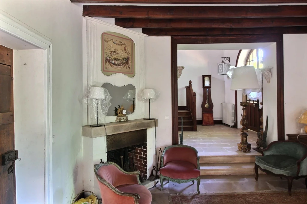 Photo 10