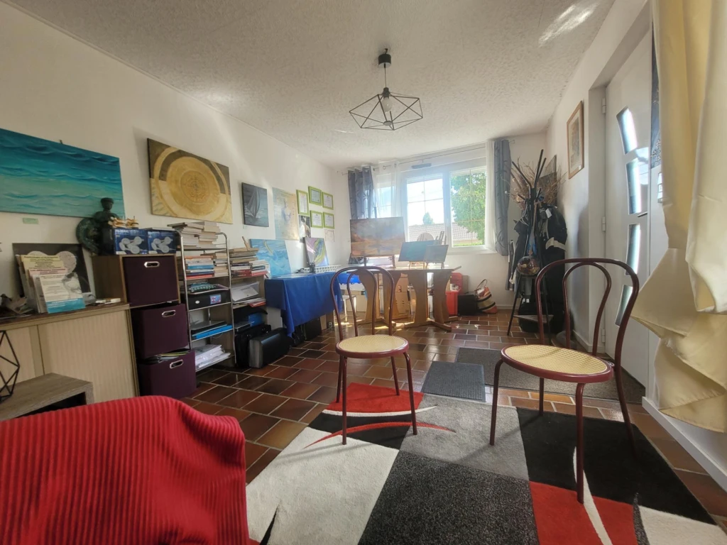 Photo 16