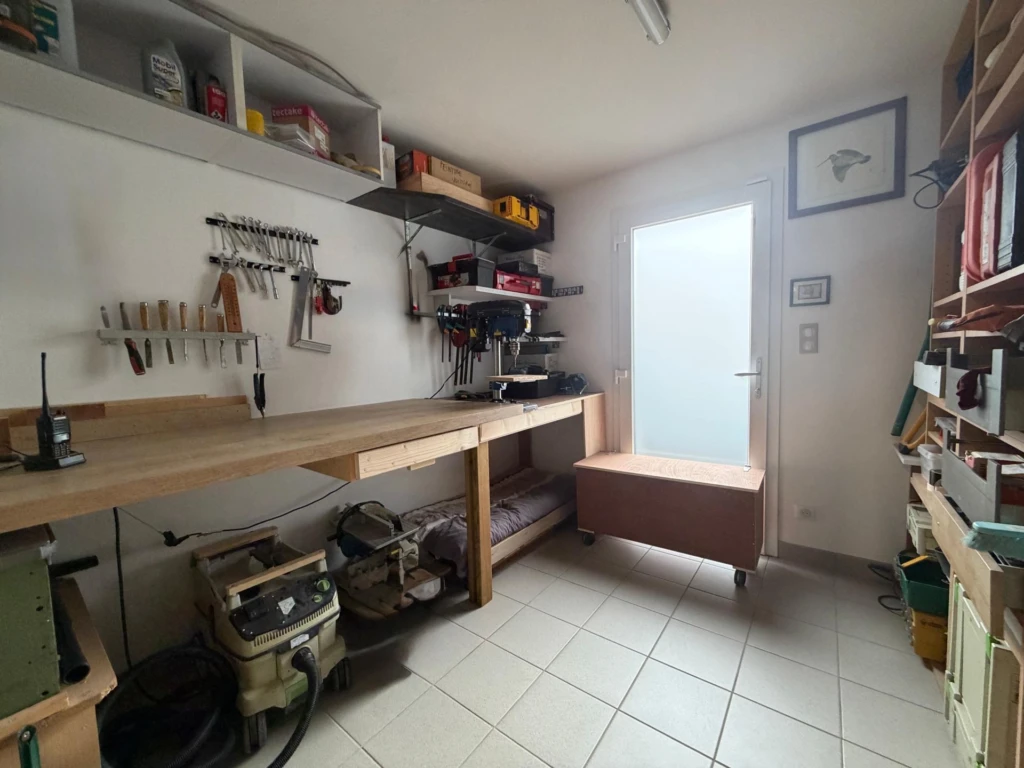 Photo 15