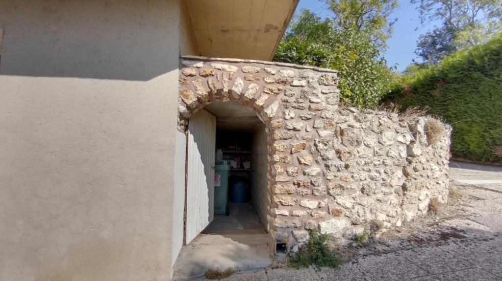 Photo 19