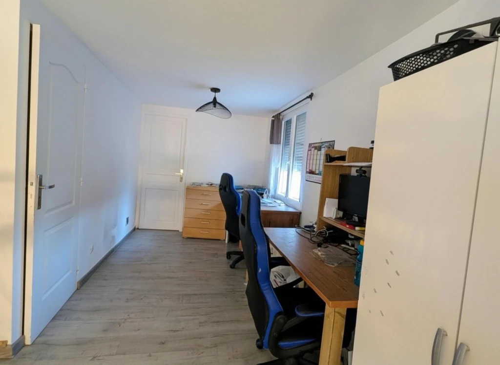 Photo 13