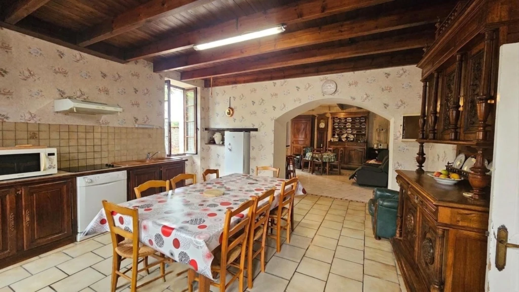 Photo 4