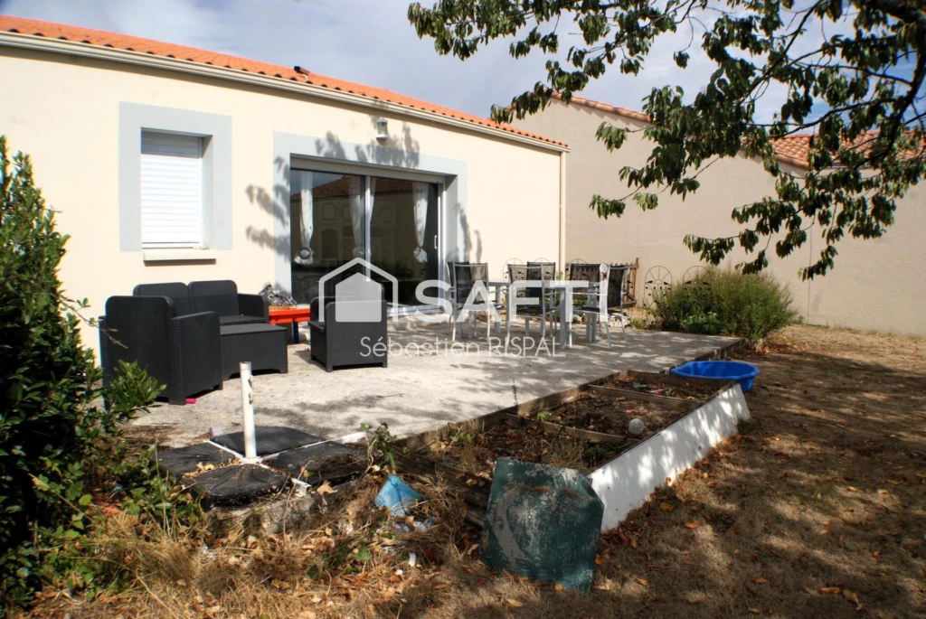 Photo 10