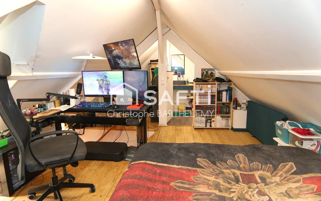 Photo 10