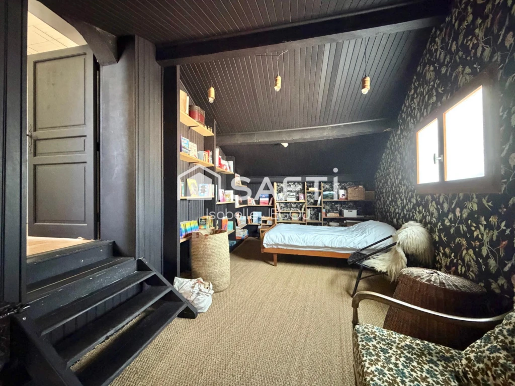 Photo 8