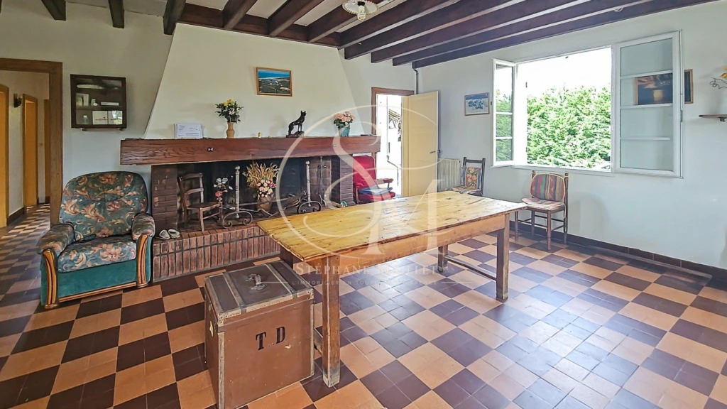 Photo 6