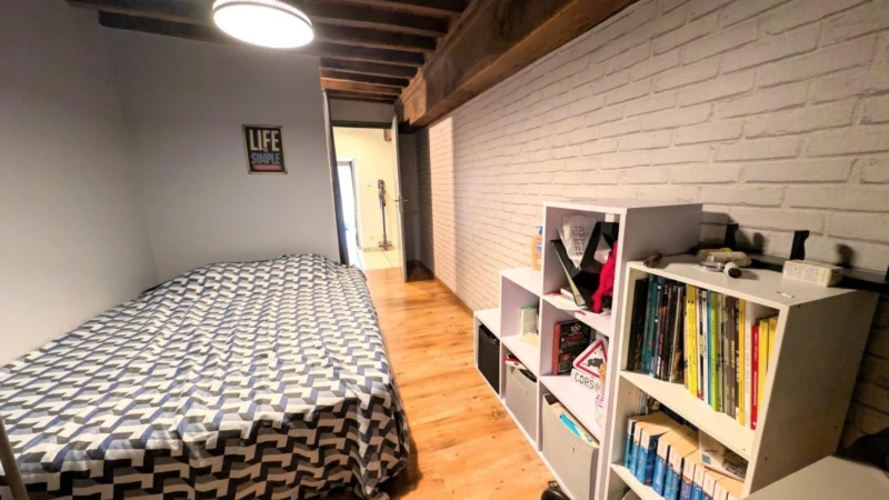 Photo 9
